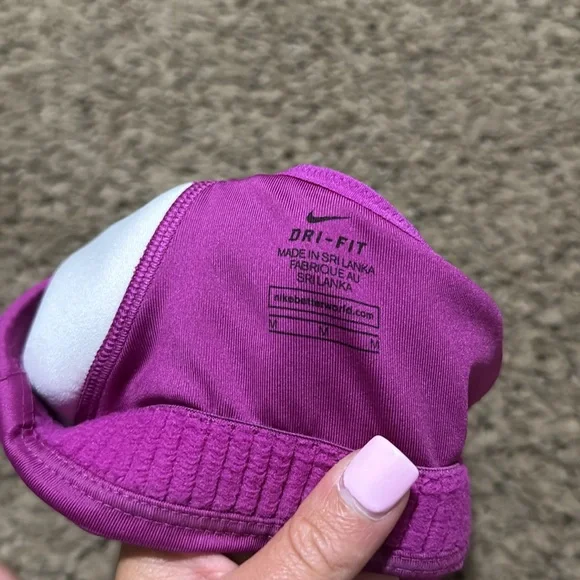 Nike sports bra - Picture 4 of 4